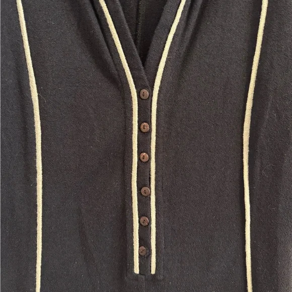 Black Button-Up Polo Romper - Picture 3 of 4